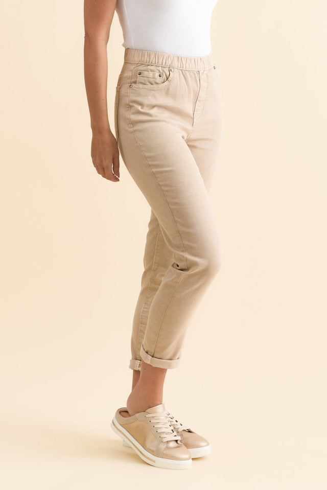 alt text|model:MJ image 4