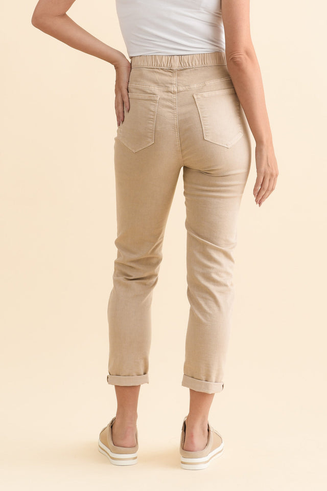 alt text|model:MJ image 5