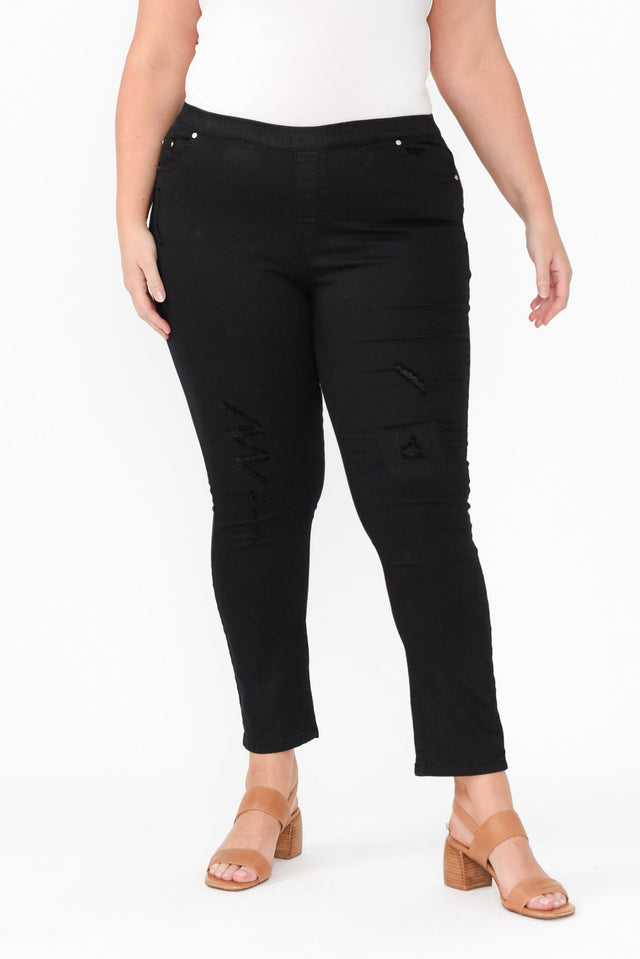 plus-size,curve-bottoms,plus-size-pants,plus-size-jeans,plus-size-winter-clothing,alt text|model:Caitlin image 12