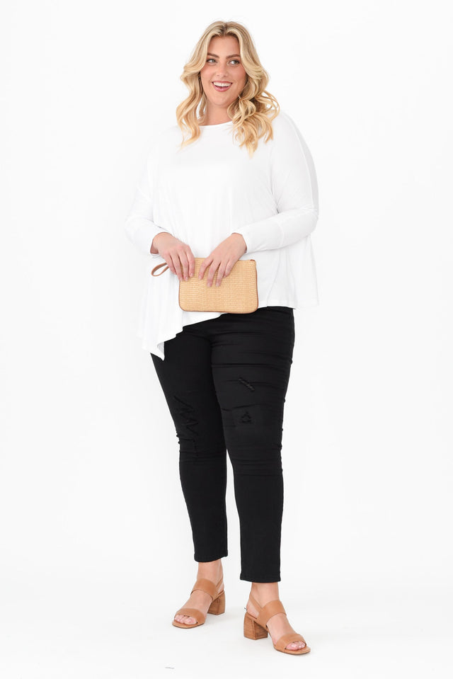 alt text|model:Caitlin image 13