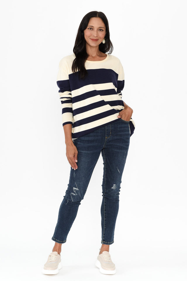 alt text|model:Cara image 10