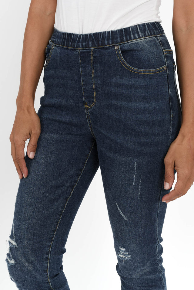 alt text|model:Cara image 8