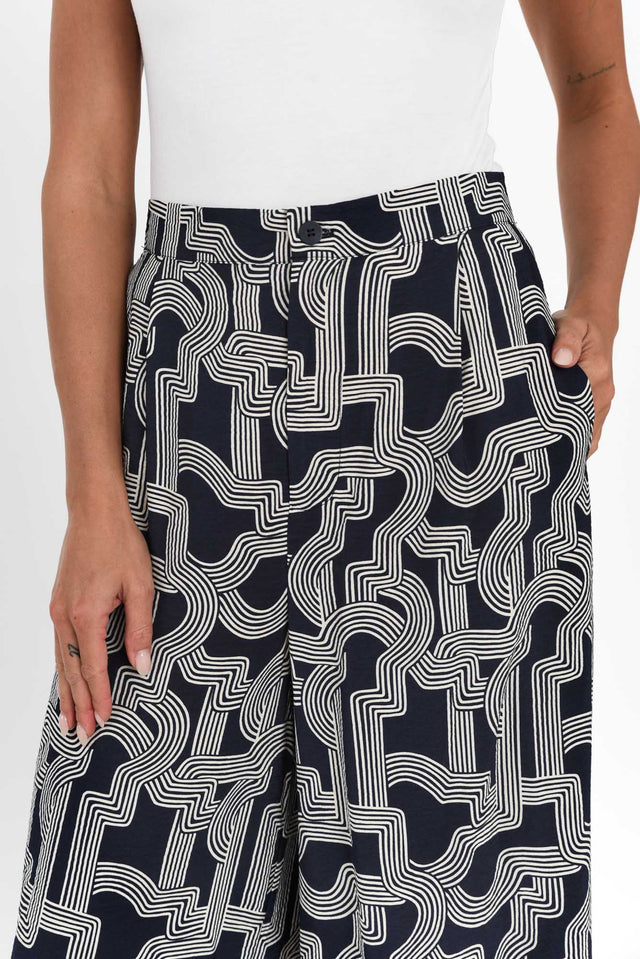 alt text|model:Brontie image 5