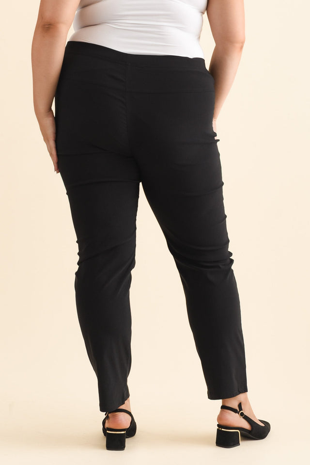 alt text|model:Gabby image 11