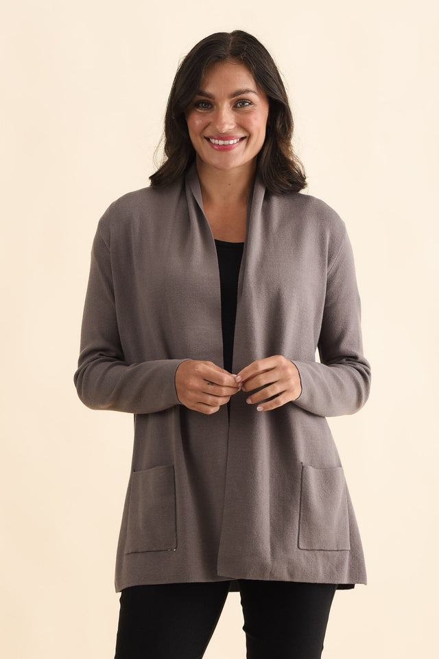 alt text|model:Brontie