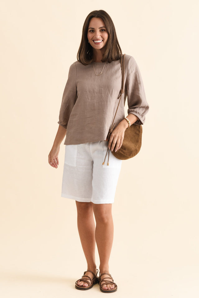 alt text|model:MJ image 3