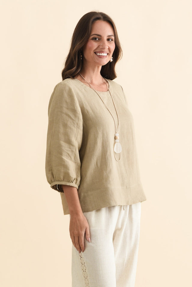 alt text|model:MJ image 4