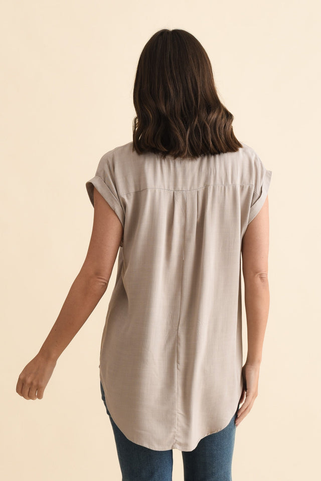 alt text|model:MJ image 4