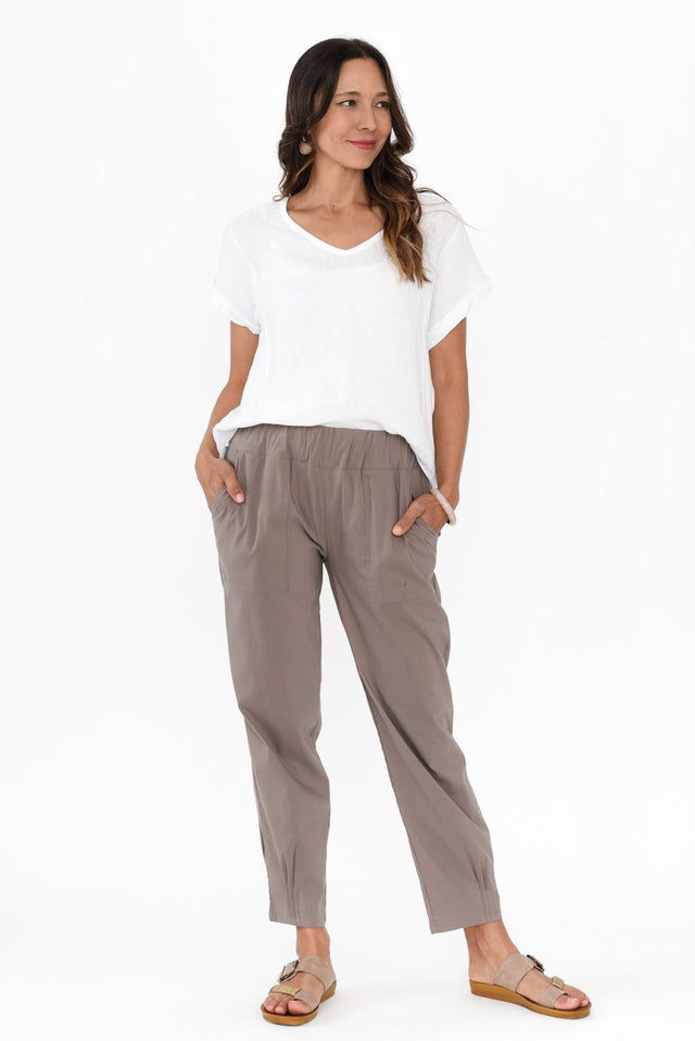 alt text|model:Cara image 7