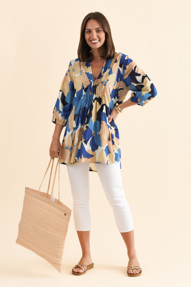 alt text|model:MJ image 3