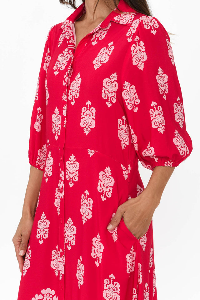 alt text|model:Cara image 6