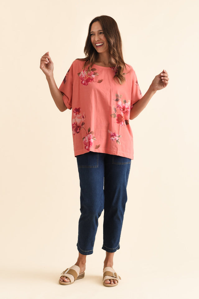 alt text|model:Cara image 7