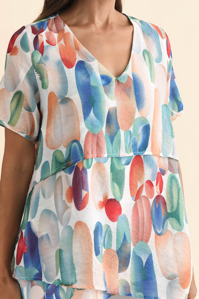 alt text|model:Cara image 6