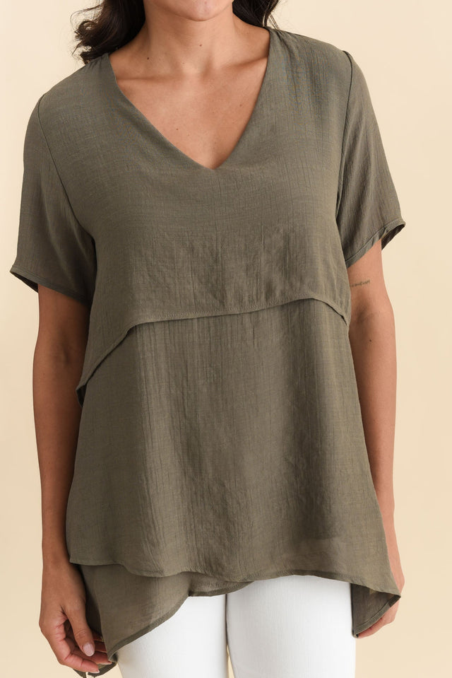 alt text|model:Brontie image 6