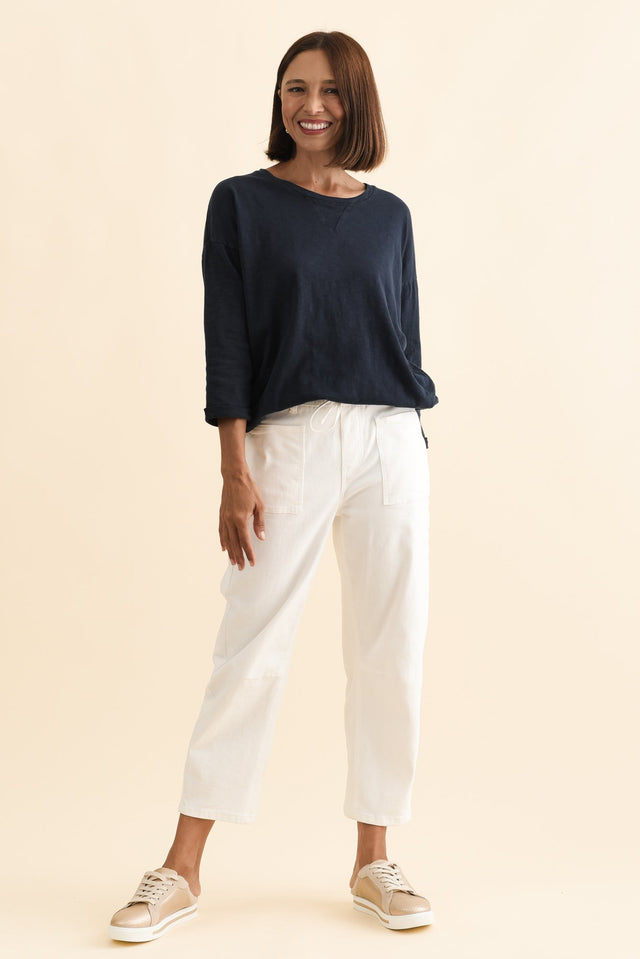 alt text|model:Cara image 8