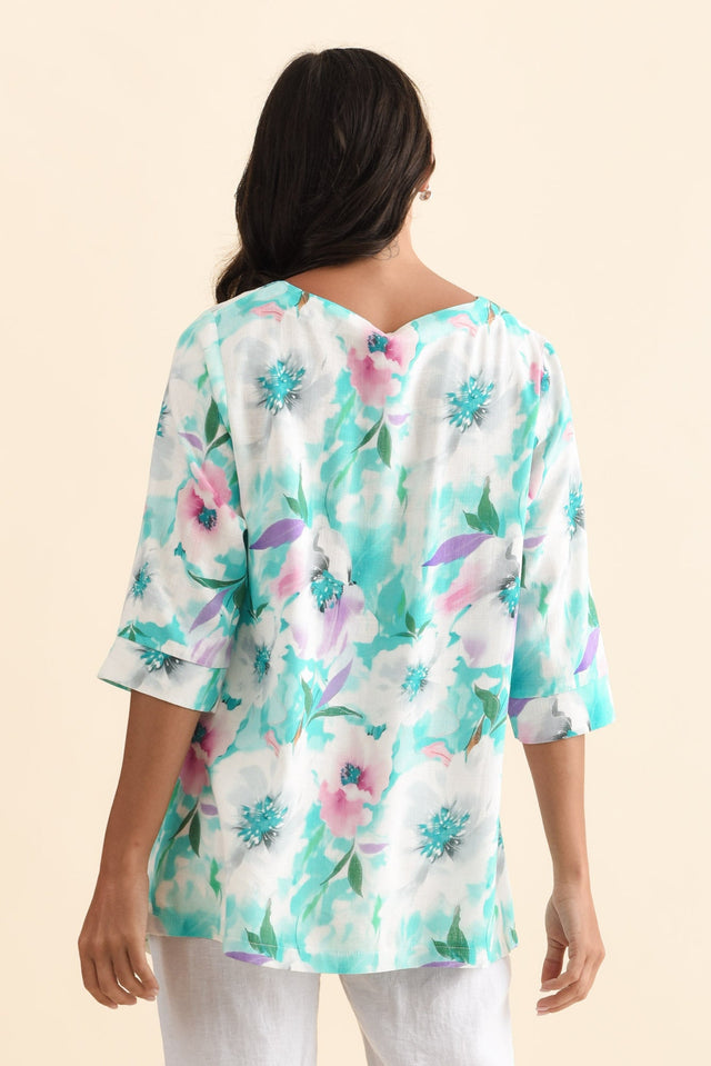 alt text|model:Brontie image 4