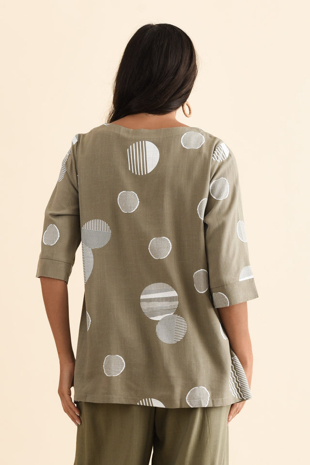 alt text|model:Brontie image 5