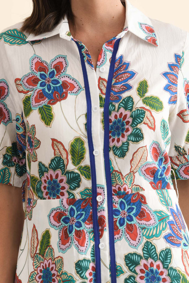 alt text|model:MJ image 5