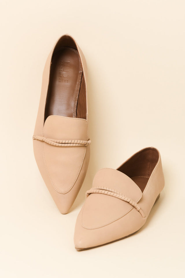 Avery Nude Leather Loafer