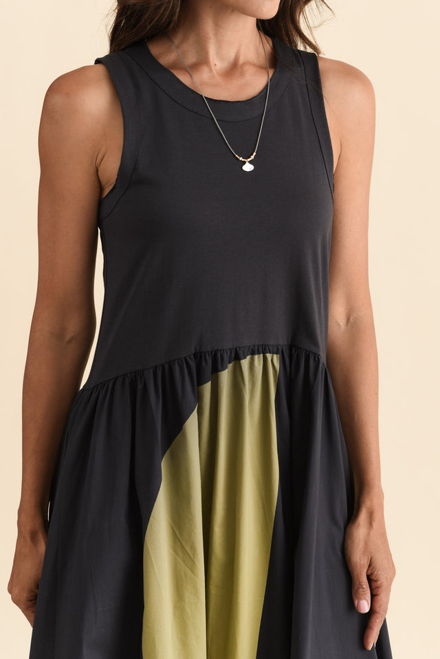 alt text|model:Cara image 6