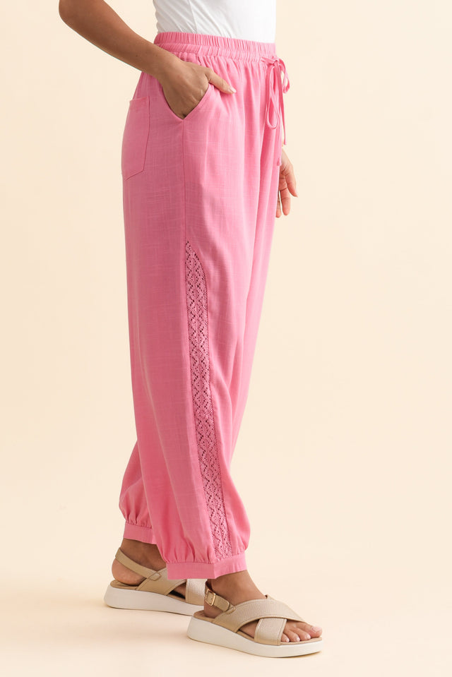 alt text|model:Brontie image 4