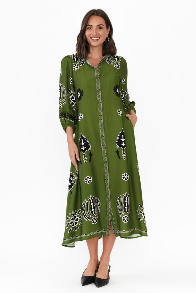 alt text|model:MJ image 7