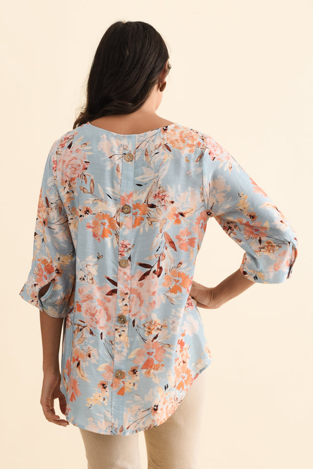 alt text|model:Brontie image 4