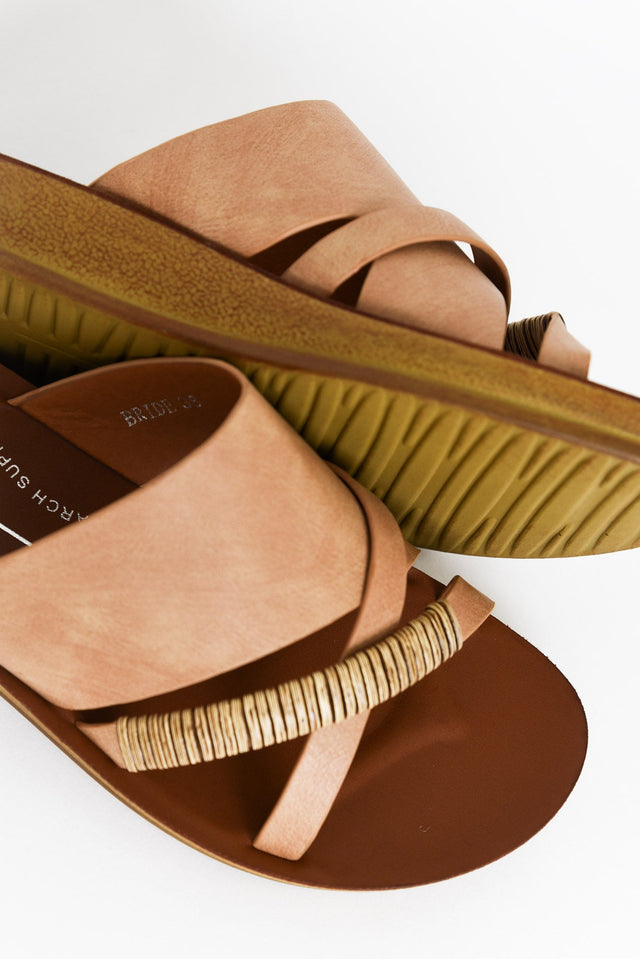 Bride Camel Crossover Slide image 7