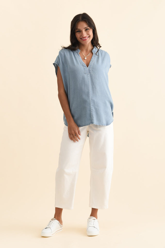 alt text|model:Brontie image 7