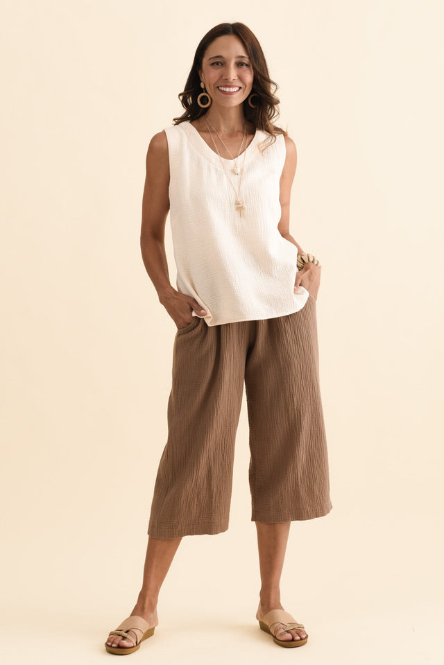 alt text|model:MJ image 7