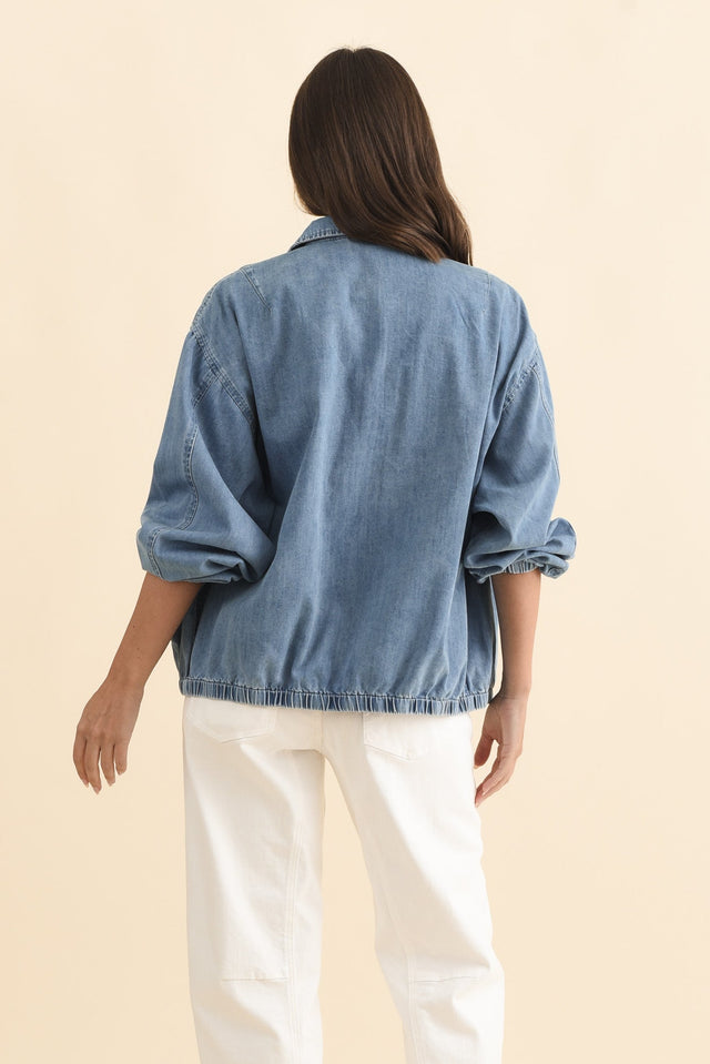 alt text|model:MJ image 6