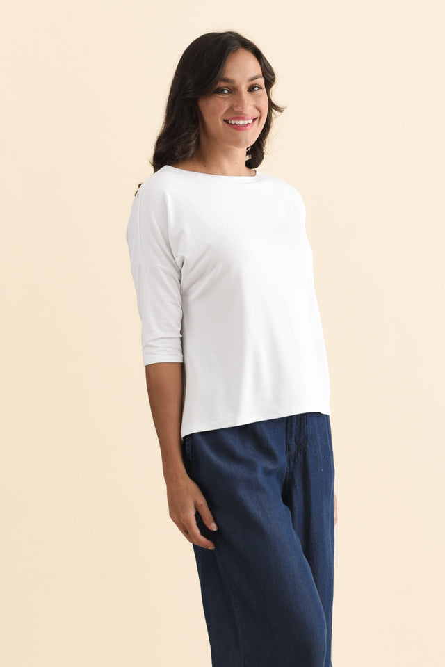 alt text|model:Brontie image 5