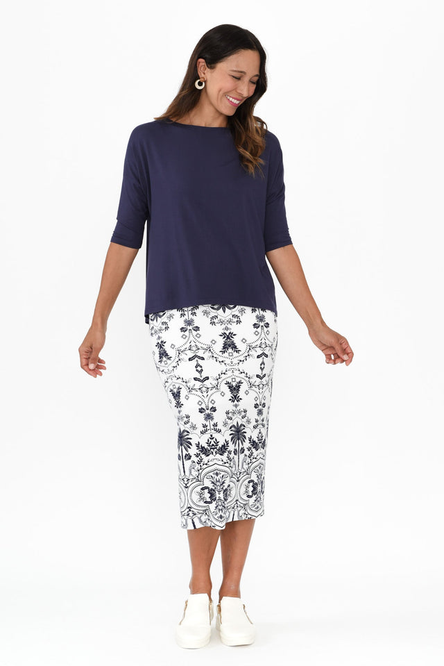 alt text|model:Cara image 4