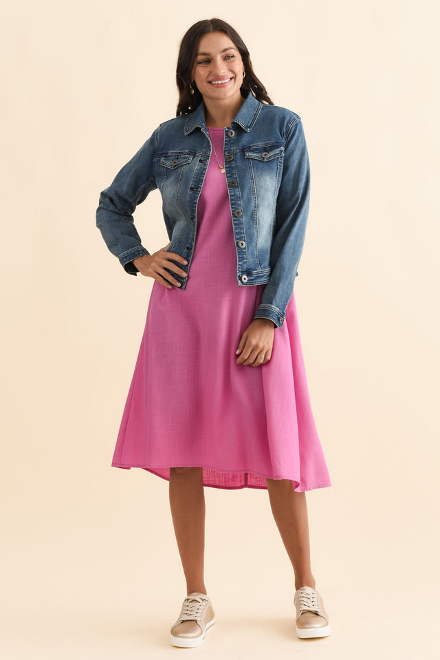 alt text|model:Brontie image 4