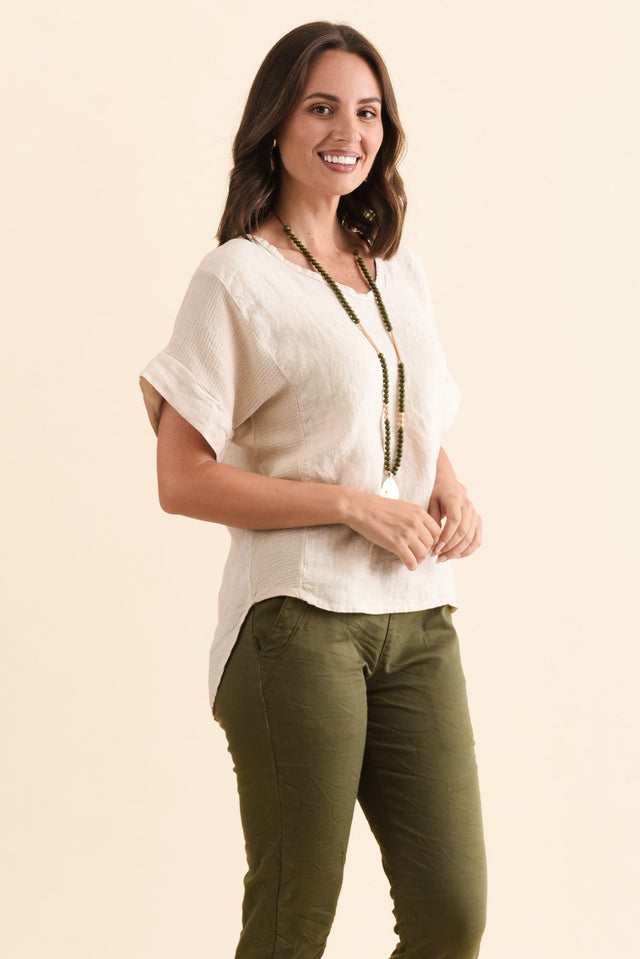 alt text|model:MJ image 4