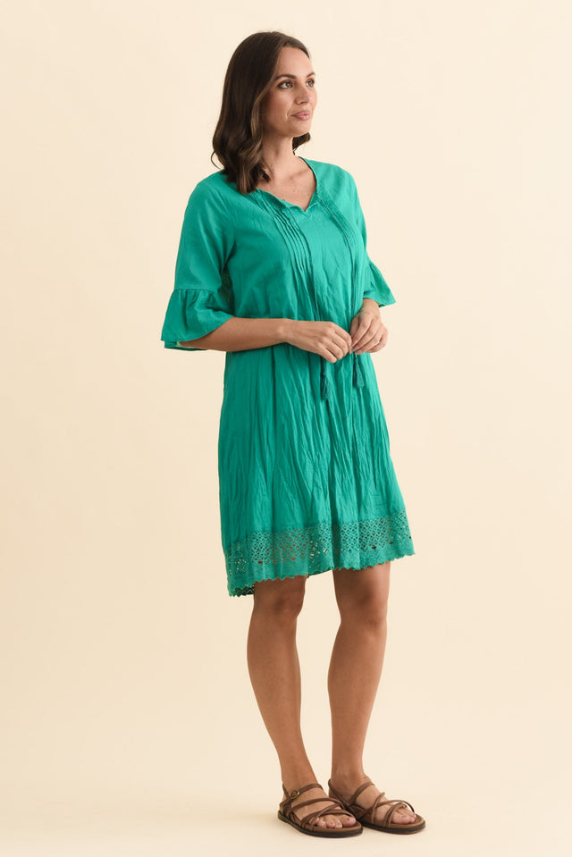 alt text|model:MJ image 3