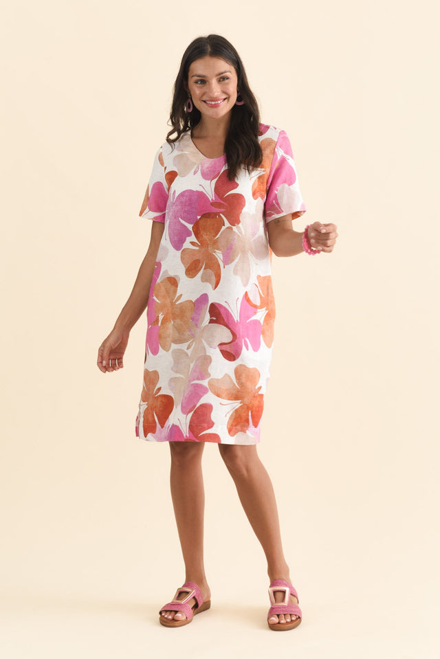 alt text|model:Brontie image 1