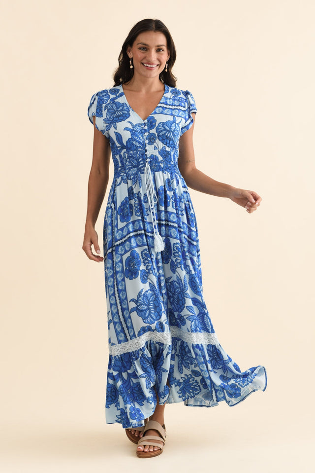 alt text|model:Brontie