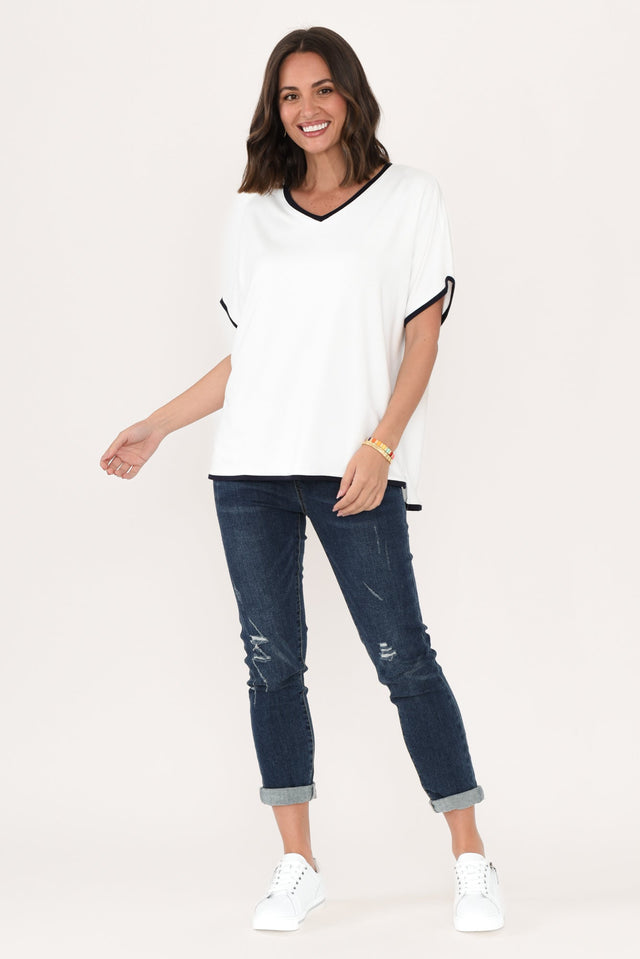 alt text|model:MJ image 4