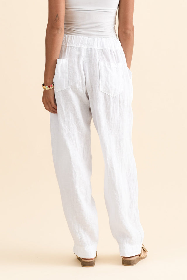 alt text|model:Brontie image 5