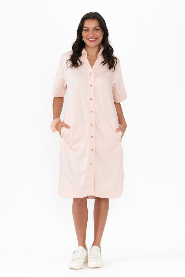 alt text|model:Brontie image 4