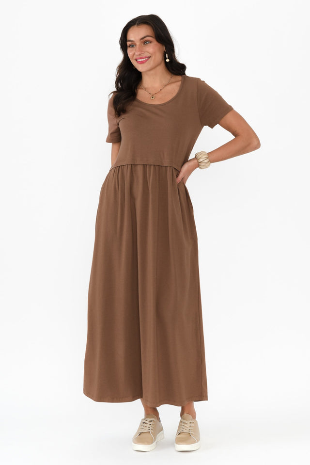 alt text|model:Brontie image 3