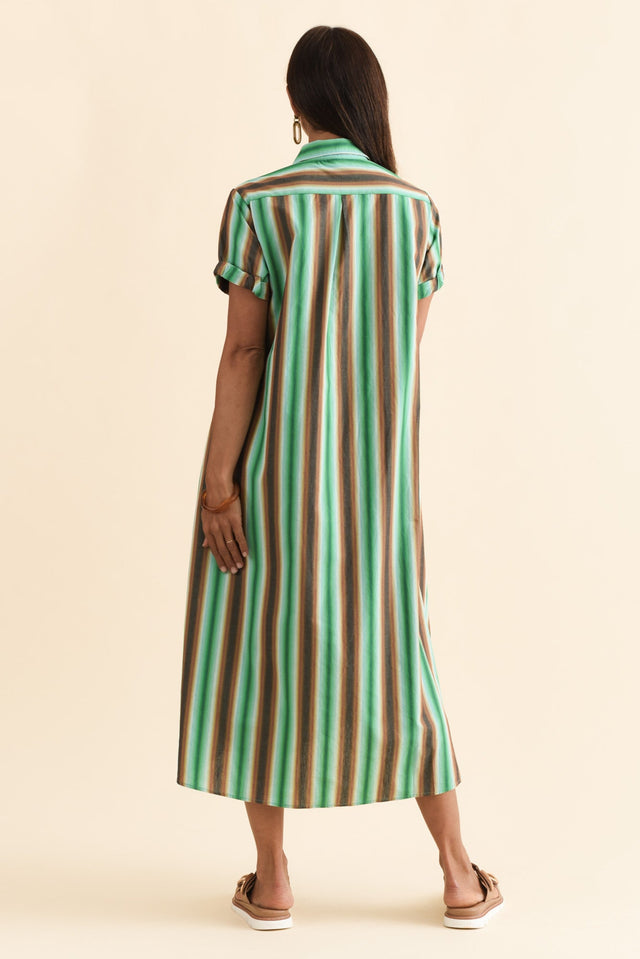 alt text|model:Cara image 5