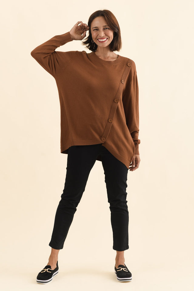 alt text|model:Cara image 7