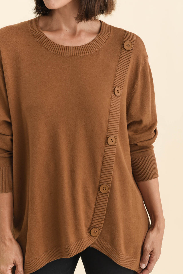 alt text|model:Cara image 6