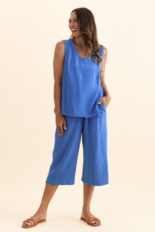 alt text|model:Cara image 7