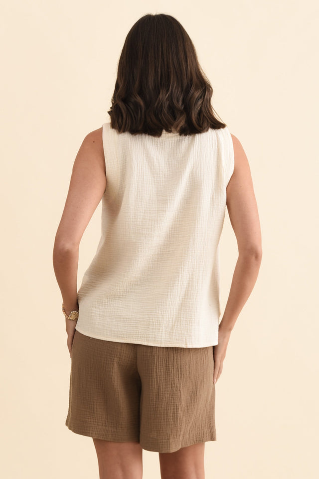 alt text|model:MJ image 5