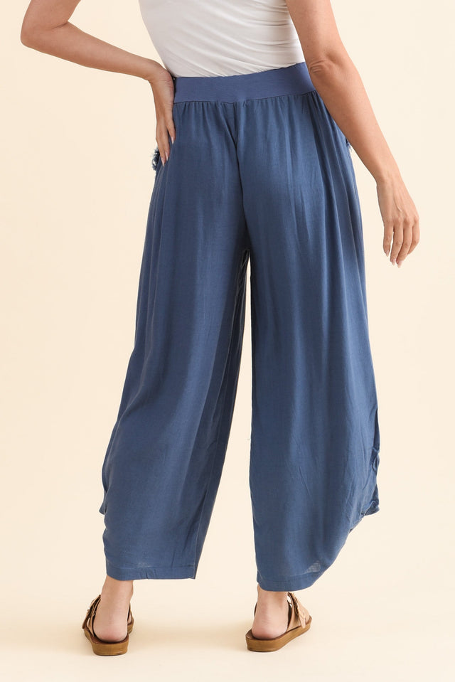 alt text|model:MJ image 5