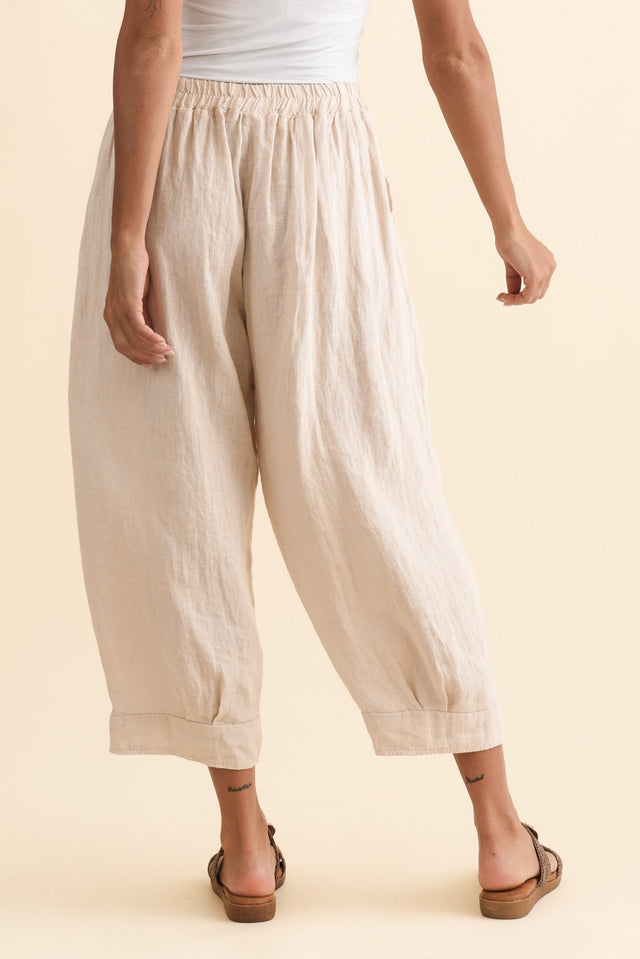 alt text|model:Brontie image 5