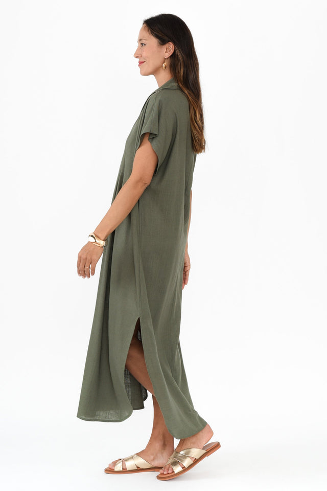 alt text|model:Cara image 3